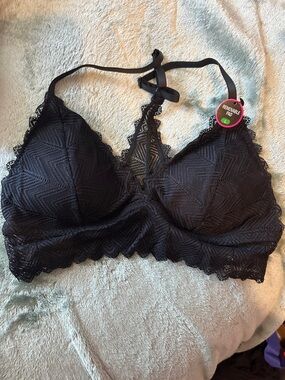 Lace Triangle Bralette with Removable Pads - Black